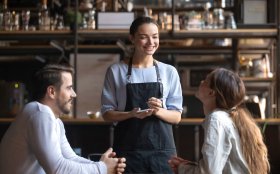 Restaurant serveur