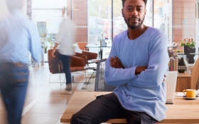 Homme assuré santé d'une pme