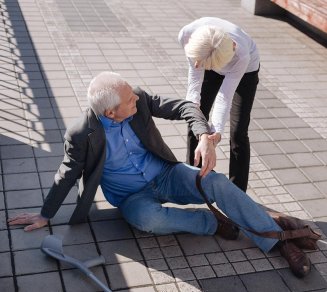 Quel bilan après une chute chez une personne âgée 