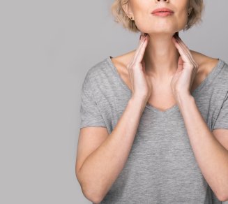 femme thyroide hyperthyroidie hypothyroidie