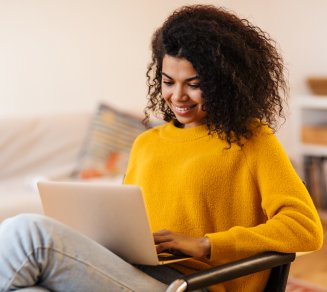 femme ordinateur espace sante