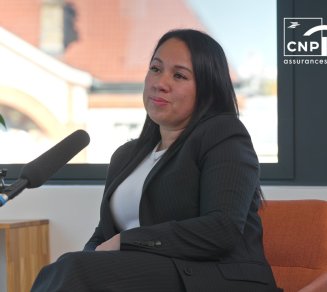 Tiphaine Sehili, fondatrice et présidente de Novalty Conseil, témoigne de son partenariat avec CNP Assurances pour accompagner les courtiers de proximité.