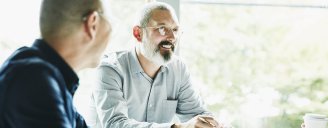 Salarié en fin de contrat conservant ses garanties de santé grâce à la portabilité de la mutuelle d’entreprise. 