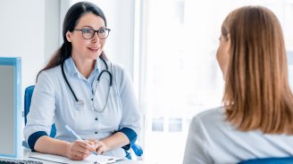 visite medicale femme medecin salariee travail