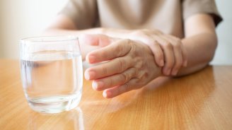 Quand les mains tremblent