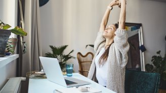 femme bureau mal dos tms