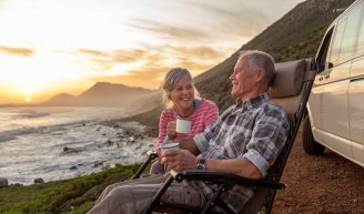 Seniors qui préparent sereinement leur retraite  